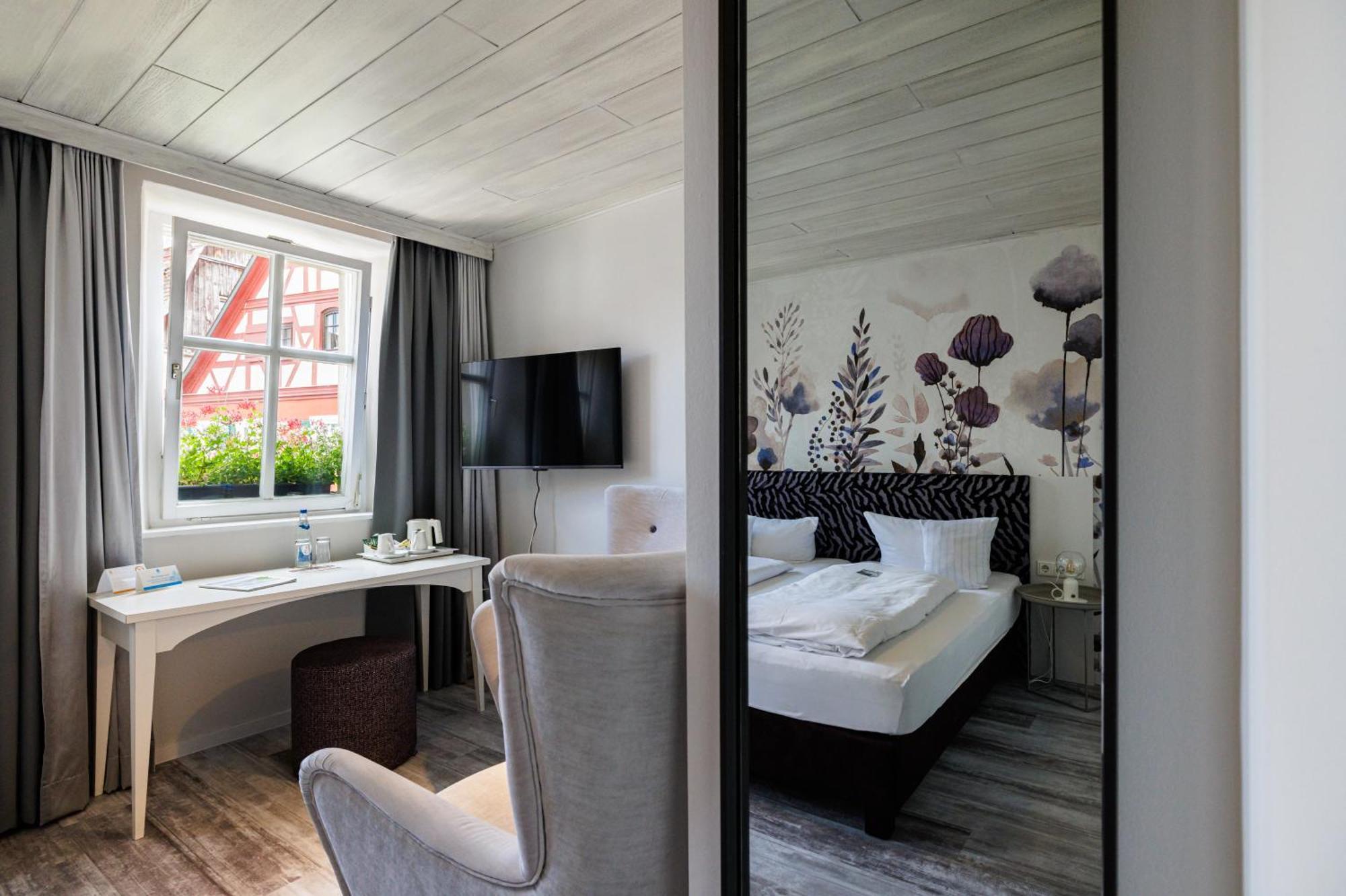 Flair Hotel Zum Storchen Bad Windsheim Eksteriør billede